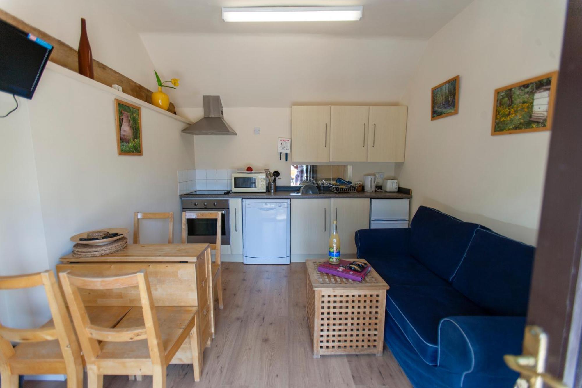Five Cottages In Aonb And A Hobbit House! Canterbury Eksteriør billede